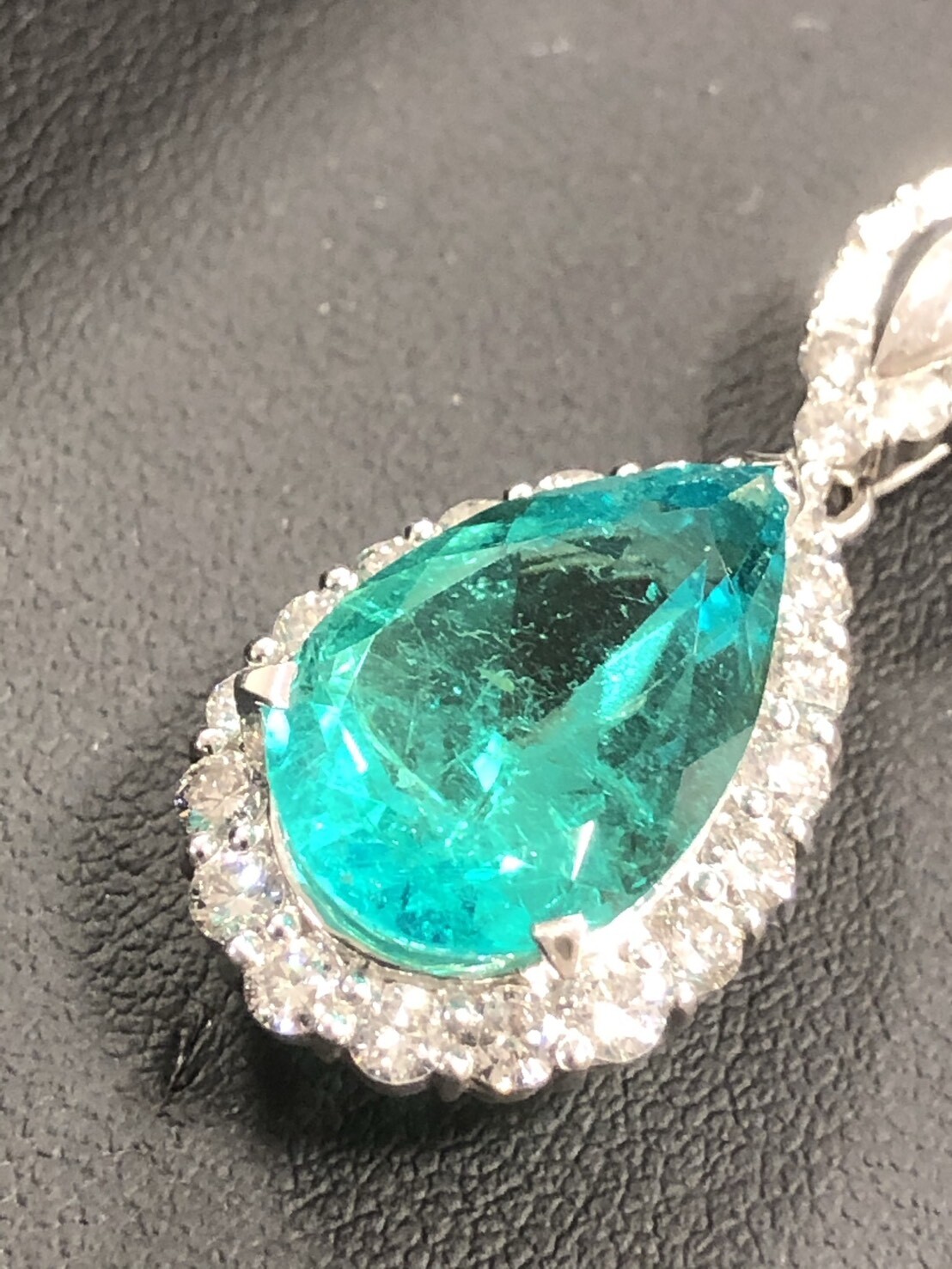 Pt900 エメラルド Pt900 エメラルド ネックレスお買取り致しました！ │BestLife