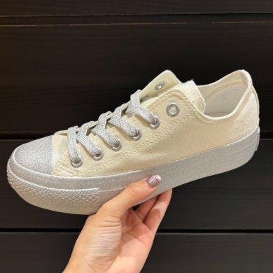 NEW✨CONVERSE