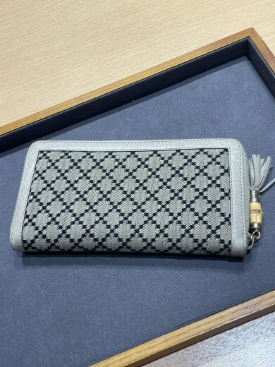 グッチ ディアマンテ タッセル ラウンドファスナー長財布お買取り致しました！