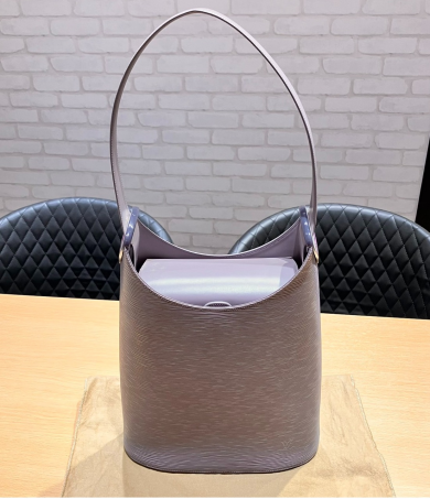 ルイヴィトン エピ ヴェルソー お買取り致しました！