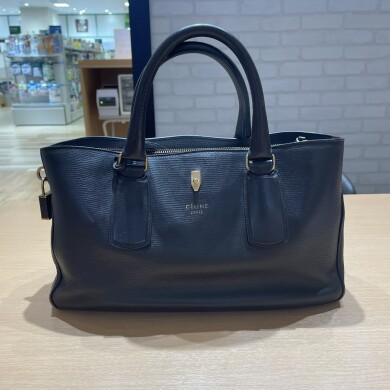 セリーヌ ニューブギーバッグお買取り致しました！