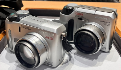 オリンパス カメラ OLYMPUS CAMEDIA DIGITAL CAMERA C-700 C-740 Ultra Zoom!!お買取り致しました!!!