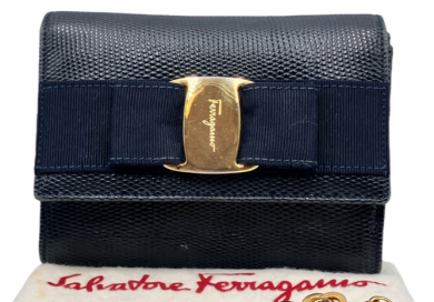 フェラガモ ヴィラリボン ポーチ バッグ！お買取り致しました！！！