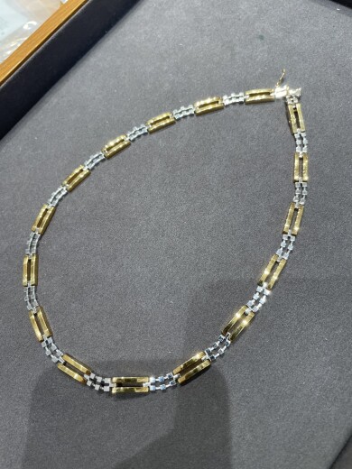 K18 金のネックレスをお買取り致しました!