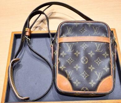 ルイヴィトン!! モノグラム ダヌーブ!!お買取り致しました!!!