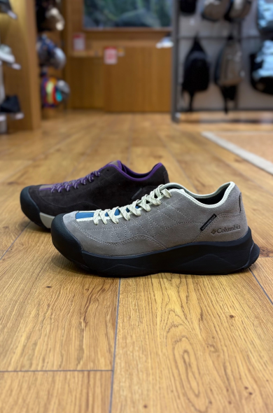 人気スニーカー新色入荷しました！
