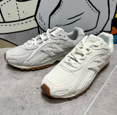 NEWBALANCE　ロープロファイルスニーカー✨
