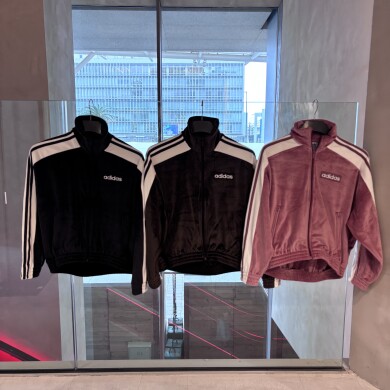 新色もございます！！ADIDASウェア　新作アイテム！！！
