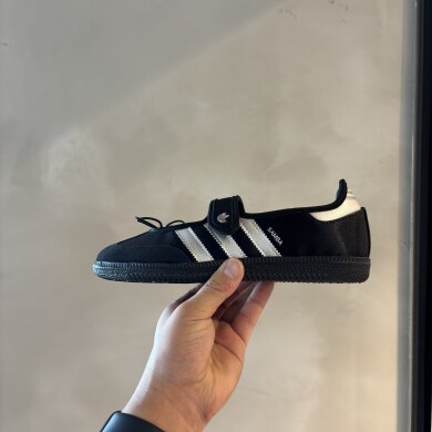 デザインかなーり推しです!!NEW ADIDAS