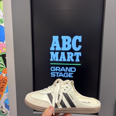 ADIDAS SAMBAから新しいデザイン登場✨