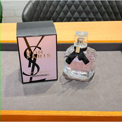 イヴ・サンローラン モン パリ オーデパルファム 50ml をお買取りいたしました♪