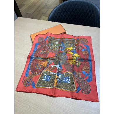 エルメス スカーフ カレ45お買取り致しました!