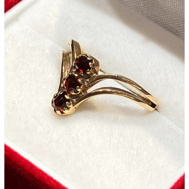 K14 ガーネット 3連 リングをお買取り致しました！