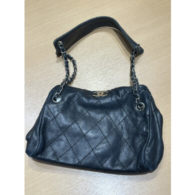 シャネル ラムスキン マトラッセ チェーンショルダーお買取り致しました!