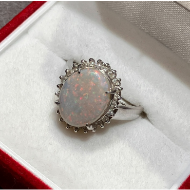 Pt850 リング ホワイトオパール ダイヤ をお買取り致しました！