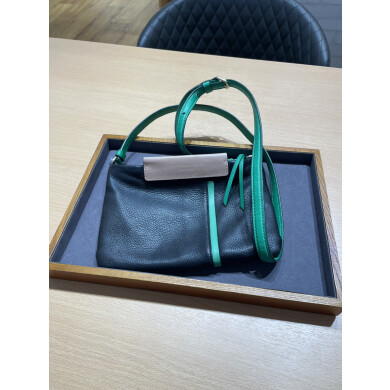 マークジェイコブス ミニショルダーバッグお買取り致しました!