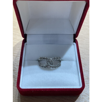 Pt900ダイヤモンドリングお買取り致しました!