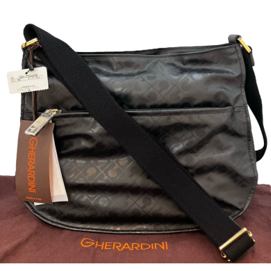 ゲラルディーニ ロゴモチーフ ショルダーバッグ !お買取り致しました!!!