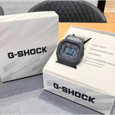 カシオG-SHOCK DW-H5600-1JR 腕時計 お買取りいたしました♪