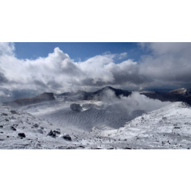 九州も本格冬山シーズン到来!ウェア・ギアの準備は好日山荘にお任せください!