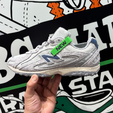 ！NEWBALANCE 　GREYDAYS！