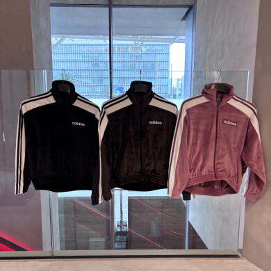 新色もございます!!ADIDASウェア 新作アイテム!!!